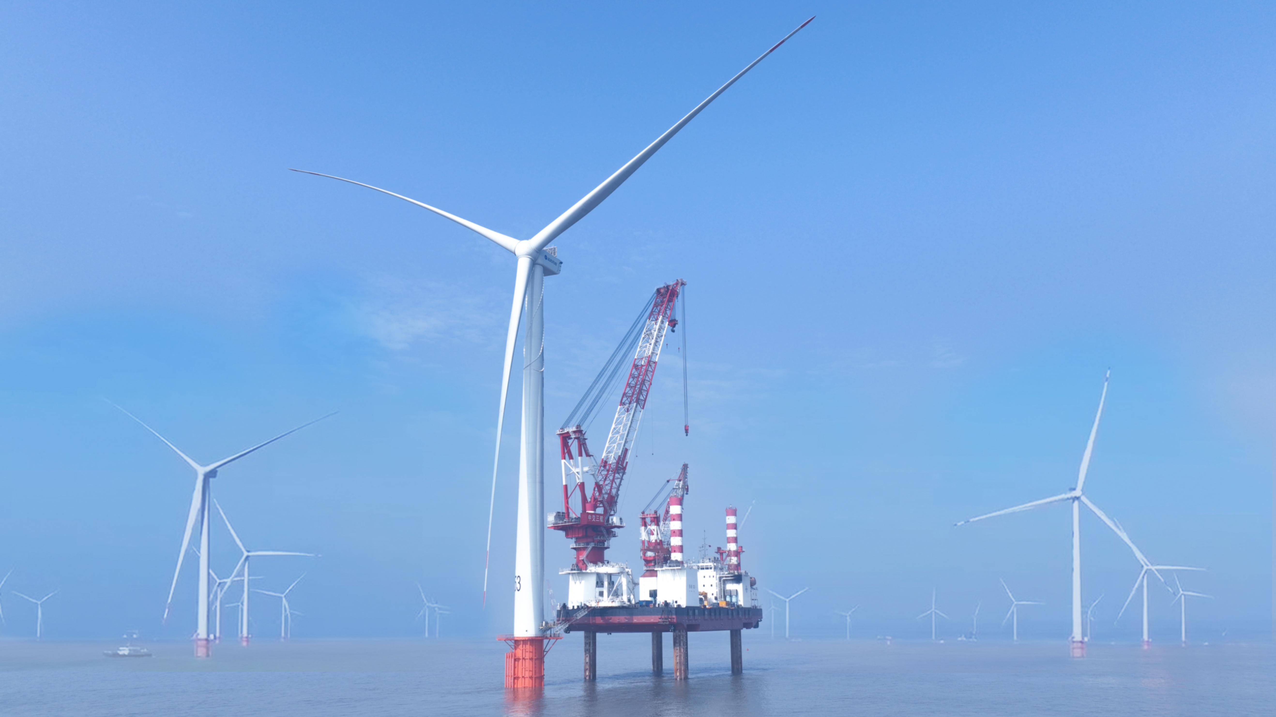 天下前三、、全球前四！！Z6尊龙凯时股份2023年新增装机容量刷新历史好效果